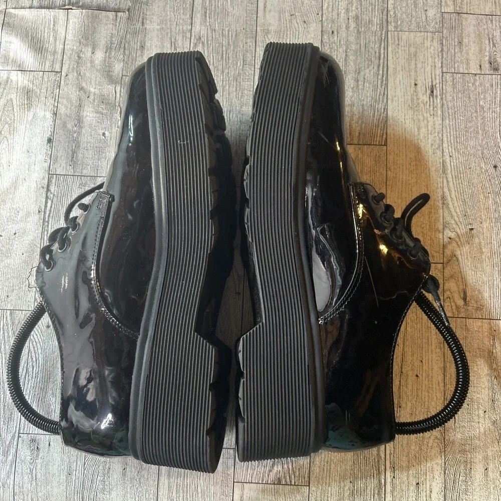 Forever 21 Black Patent Platform‎ Oxford Shoes Lug Sole Chunky Women's 10